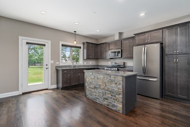 14903 S Preserve Dr, Lockport, IL 60441 - photo 2