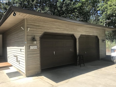 17200 S Monroe Ln, Mulino, OR 97042 - photo 2
