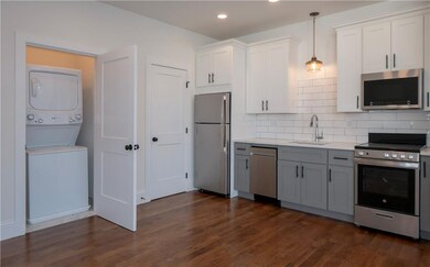 15 Cranston Ave unit 3, Newport, RI 02840 - photo 6