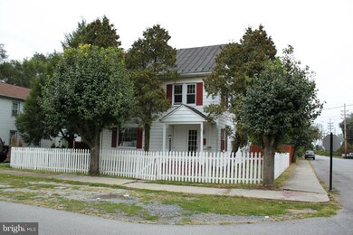 401 Preston St, Charles Town, WV 25414 - photo 2