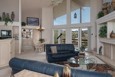 Great Room - 1487 Forest View