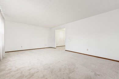 5302 Hollister St, Columbus, OH 43235 - photo 5