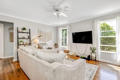 FamilyRoom-7