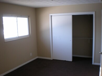 FFB095 Master Bedroom