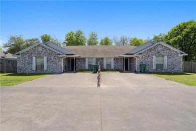 860 N Lacy Dr unit 1-2, Waco, TX 76705 - photo 2