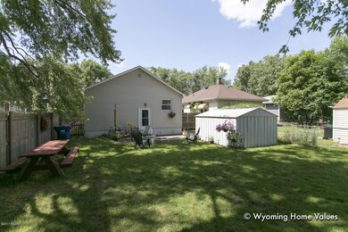 1066 Whiting St SW_23