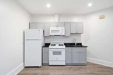 14-16 Ripley St unit 1R, Malden, MA 02148 - photo 3