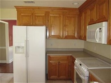 401 Bay Laurel Cir, Warner Robins, GA 31088 - photo 7