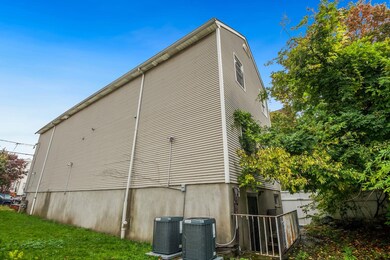 125 Bayview Ave, Jersey City, NJ 07305 - photo 6