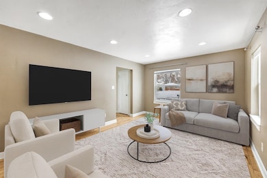 1481 Boyd St, Green Bay, WI 54301 - photo 2