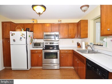 42 Huntington Dr, Southampton, NJ 08088 - photo 7