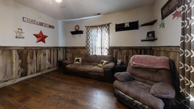 527 N Main St, Harrodsburg, KY 40330 - photo 5