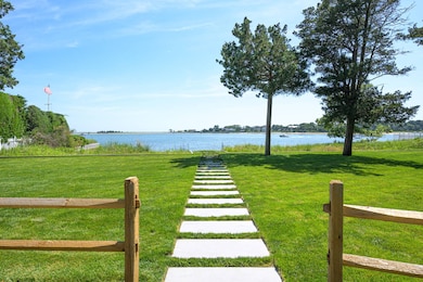 11 Harbor Rd, Hampton Bays, NY 11946 - photo 3