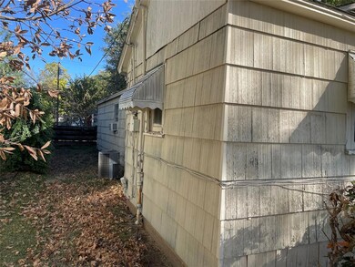 1215 W Munson St, Denison, TX 75020 - photo 3