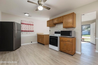 6217 Hackberry Way, Louisville, KY 40229 - photo 7