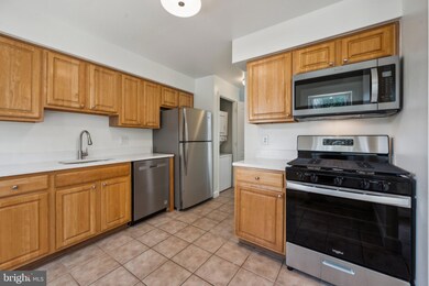 14103 Yorkshire Woods Dr, Silver Spring, MD 20906 - photo 3