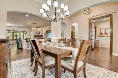 8721 Shadywood Ln, North Richland Hills, TX 76182 - photo 6