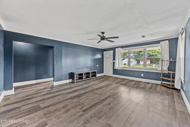 09-335 S Fowler St [2368239]-02