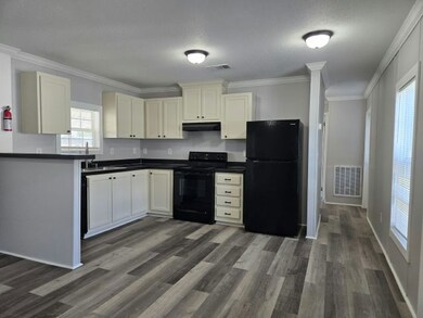186 Casebier St unit 186, Lakeland, FL 33815 - photo 2