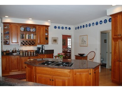 207 Spinnaker Ln, Shelburne, VT 05482 - photo 7