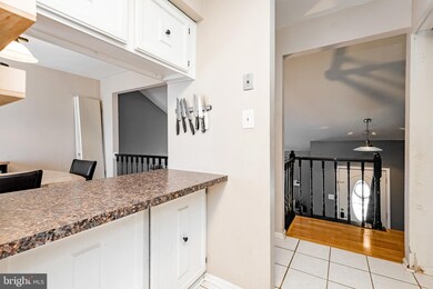 6 Beefwood Ct, Essex, MD 21221 - photo 7