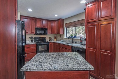 1708 NE Hollow Tree Ln, Bend, OR 97701 - photo 7