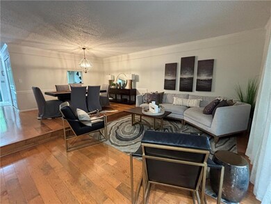 Living & Dining room