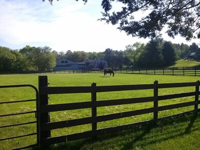 35 Terrybrook Rd, Rehoboth, MA 02769 - photo 5