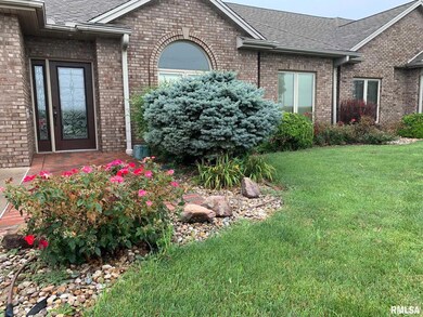 1570 Liberty Rd, Jacksonville, IL 62650 - photo 7