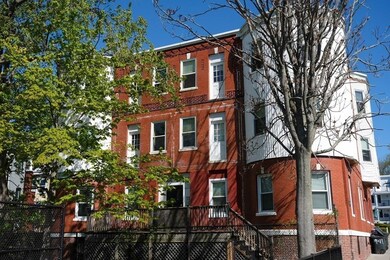 9 Melbourne St, Dorchester Center, MA 02124 - photo 4