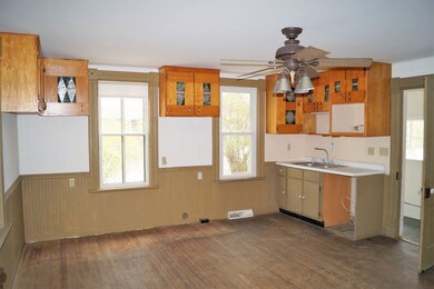 2742 Thinnes St, Cross Plains, WI 53528 - photo 4