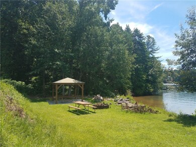 Picnic Area Waters Edge Community