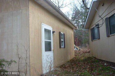 351 Tall Pine Ln, Gerrardstown, WV 25420 - photo 3