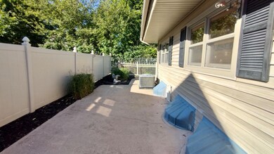 219 N Mill St, Blanchester, OH 45107 - photo 6