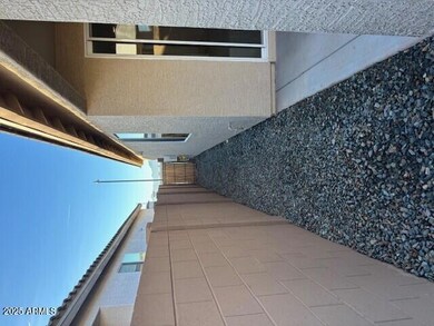 7938 W Catalina Dr, Phoenix, AZ 85033 - photo 3