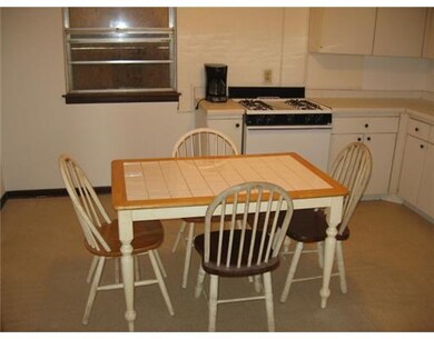 Kitchen. EATING SPACE IN KITCHEN