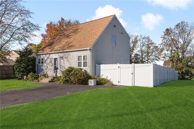 37 Seaview St, Fall River, MA 02724 - photo 2