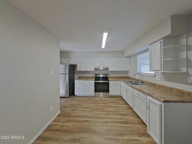 1013 W Anderson Dr, Phoenix, AZ 85023 - photo 5