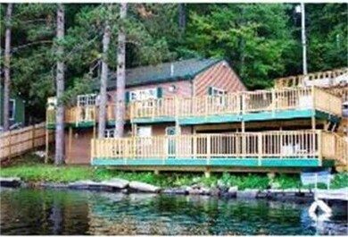 190 Massapoag Rd, Tyngsboro, MA 01879 - photo 2