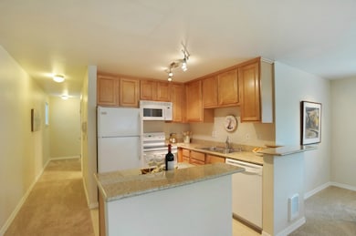 20328 Bothl Evrt Hwy unit B101, Bothell, WA 98012 - photo 7