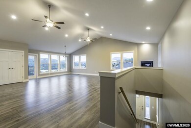 609 Coastal View Dr, Philomath, OR 97370 - photo 2