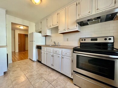 1 Wyman St unit 4, Arlington, MA 02474 - photo 4