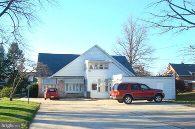 554 S 4th St, Chambersburg, PA 17201 - photo 3