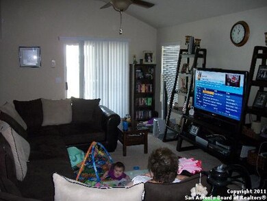 9527 Geneva Point, San Antonio, TX 78254 - photo 6