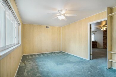 628 Woodcrest Dr, Hurst, TX 76053 - photo 4