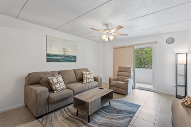 The Cedars unit J201, Mary Esther, FL 32569 - photo 2