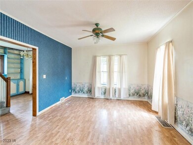 903 W 4th St S, Newton, IA 50208 - photo 7