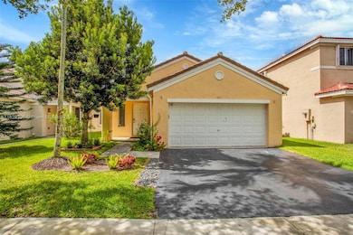 1611 Palermo Dr, Weston, FL 33327 - photo 3