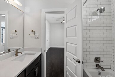 1606 N Hackberry unit 204, San Antonio, TX 78208 - photo 7