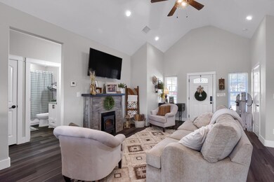 1716 W Walker St, Denison, TX 75020 - photo 4